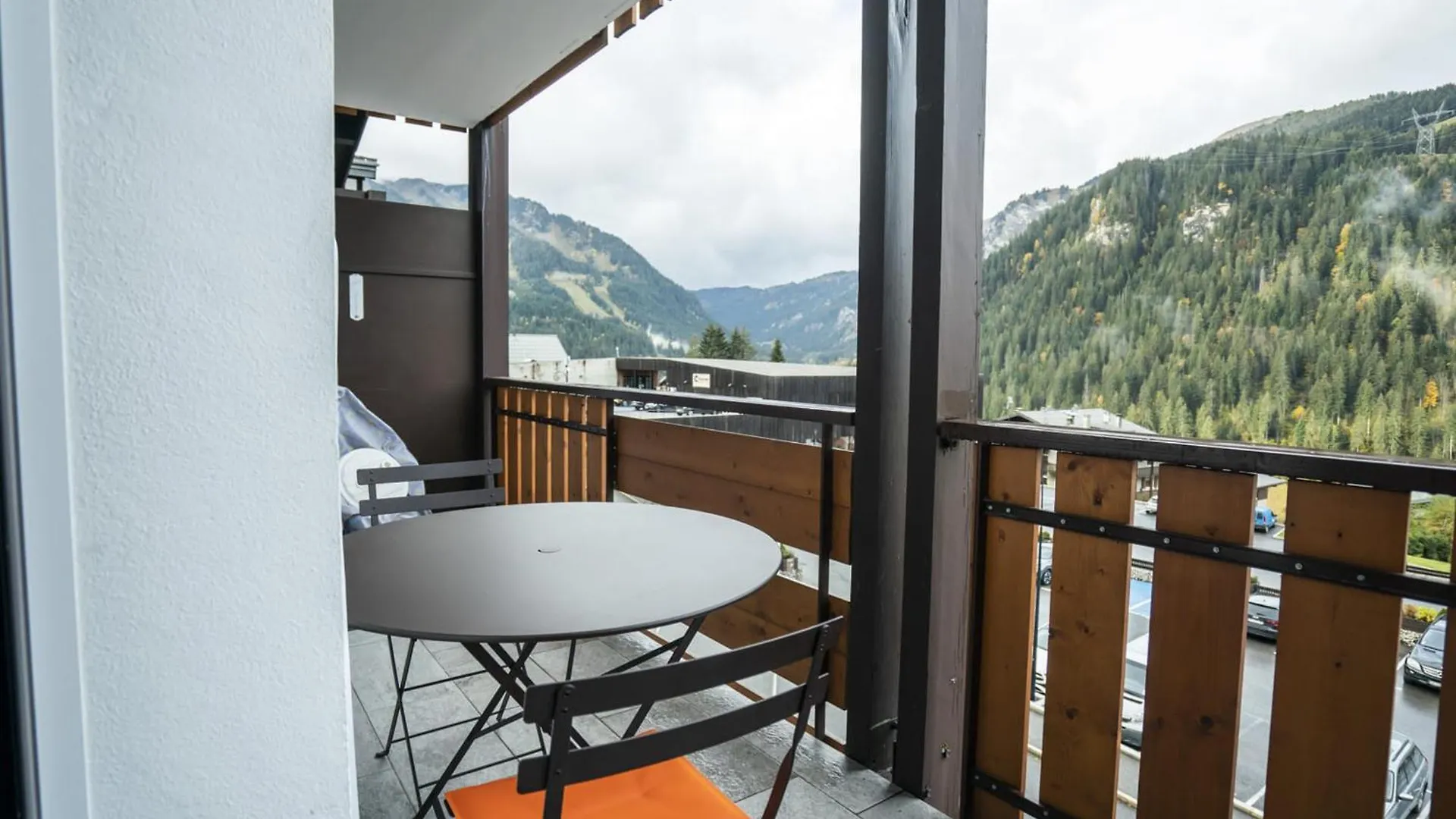 Appartement Cosy 5 Pers., Parking Privatif, Proche Centre Et Remontees, Chatel - Fr-1-676-4 0*,